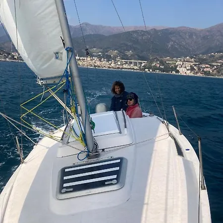 Le Stanze Del Mare Apartahotel Golfo Aranci