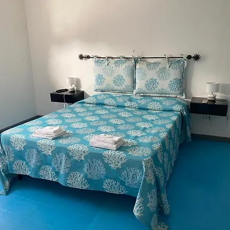 Le Stanze Del Mare Lägenhetshotell Golfo Aranci